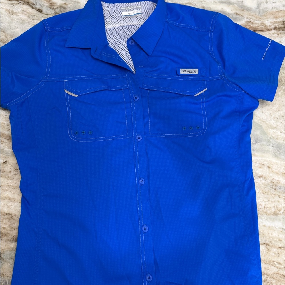 Columbia womens Short-Sleeve Royal Blue Button-Down Fishing Shirt Omni-shade XL